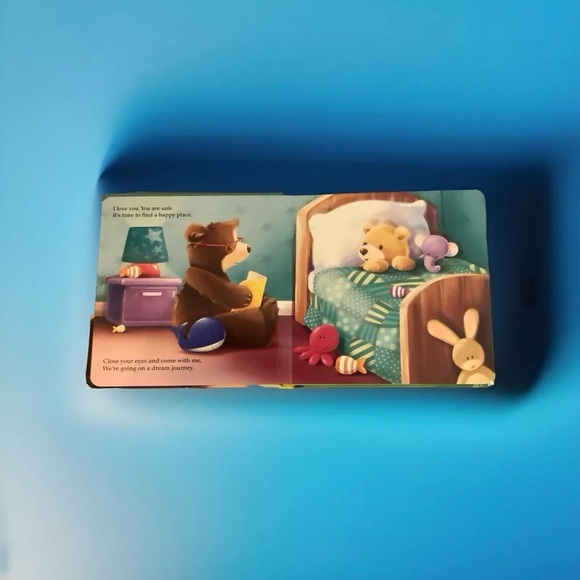 NWOT Children’s Padded Board Books Set of 4 - Picture 9 of 13